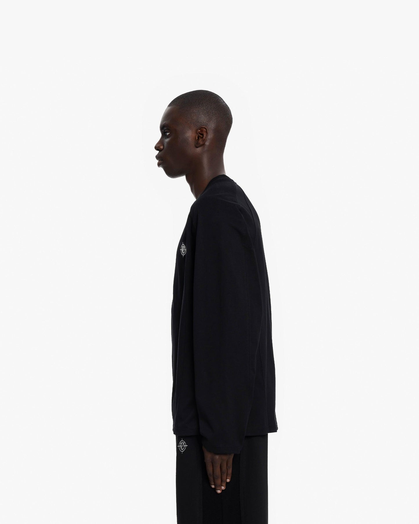 LONGSLEEVE BLACK