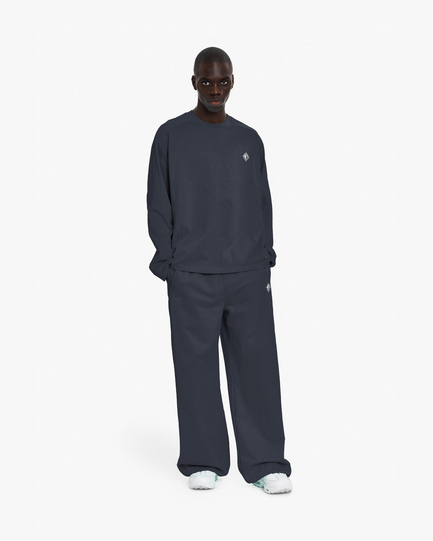 LONGSLEEVE NAVY