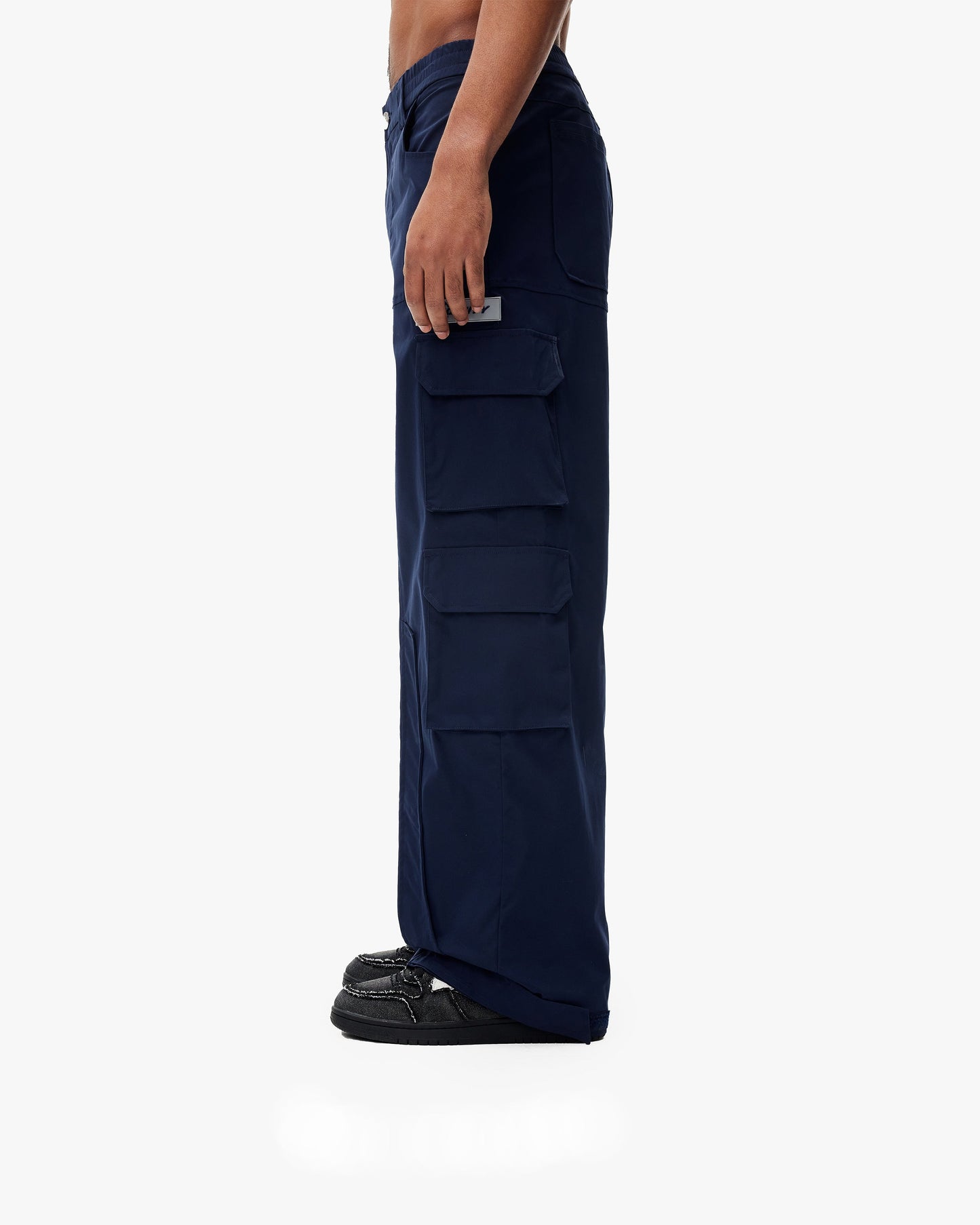 TRAIL CARGO NAVY
