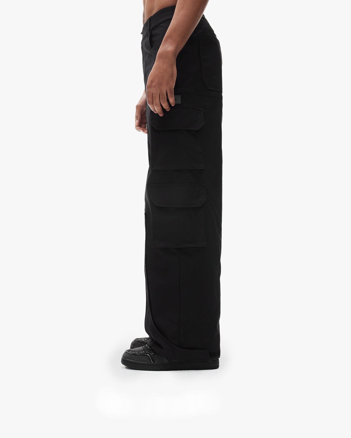 TRAIL CARGO BLACK