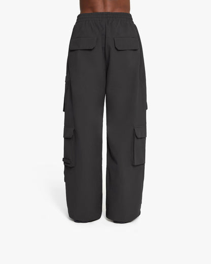 ONYX CARGO BLACK