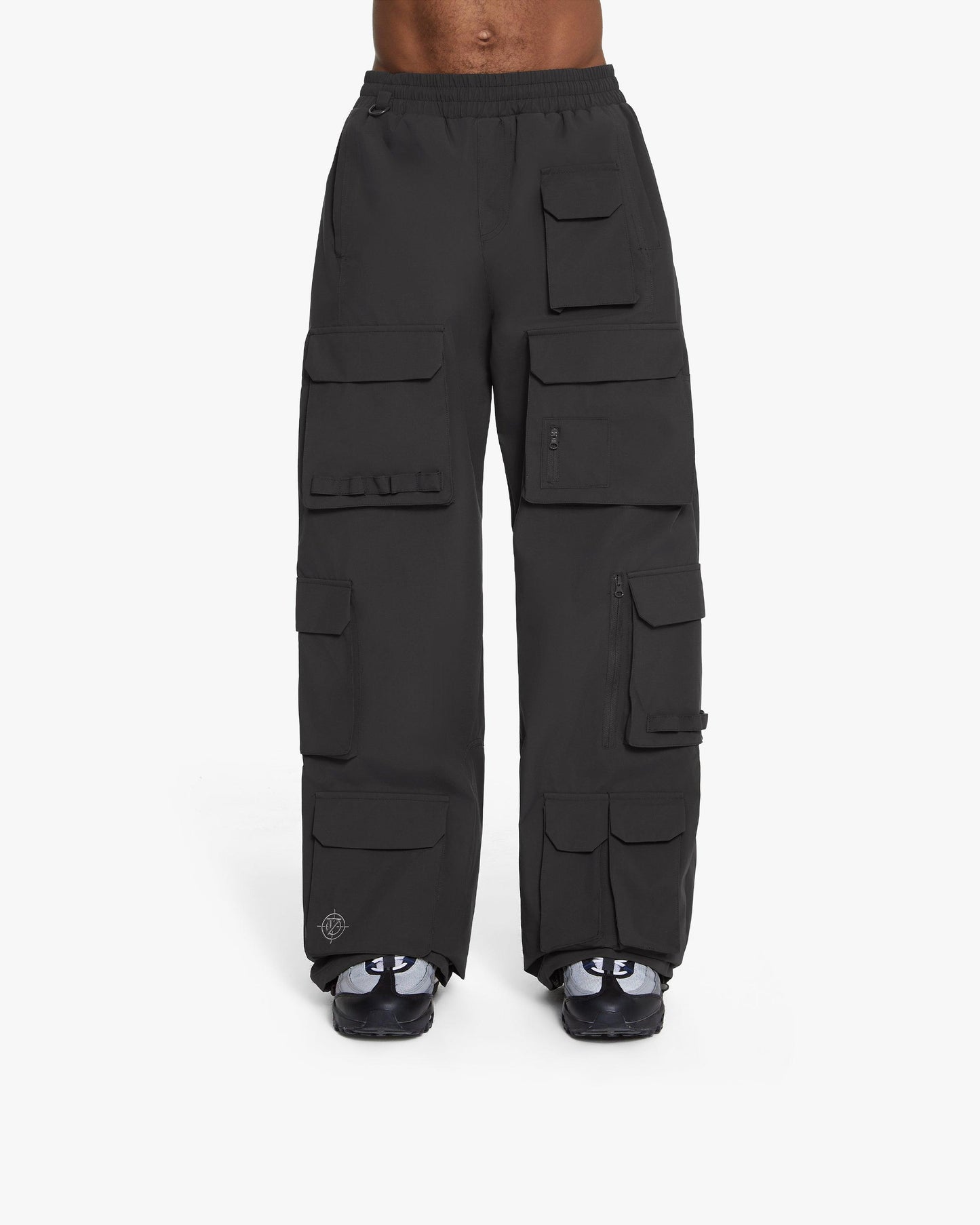 ONYX CARGO BLACK