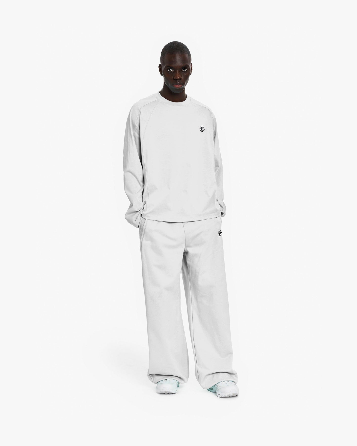 LONGSLEEVE LIGHT GREY