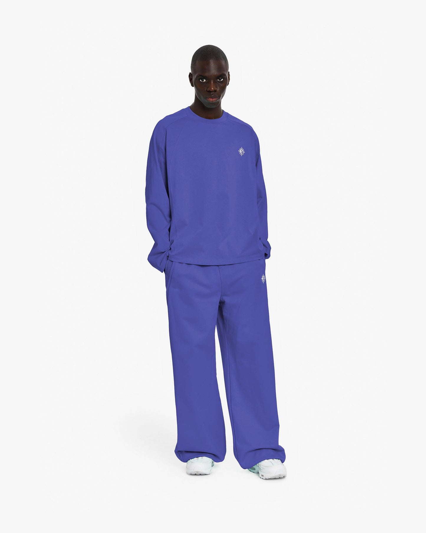 LONGSLEEVE OCEAN BLUE