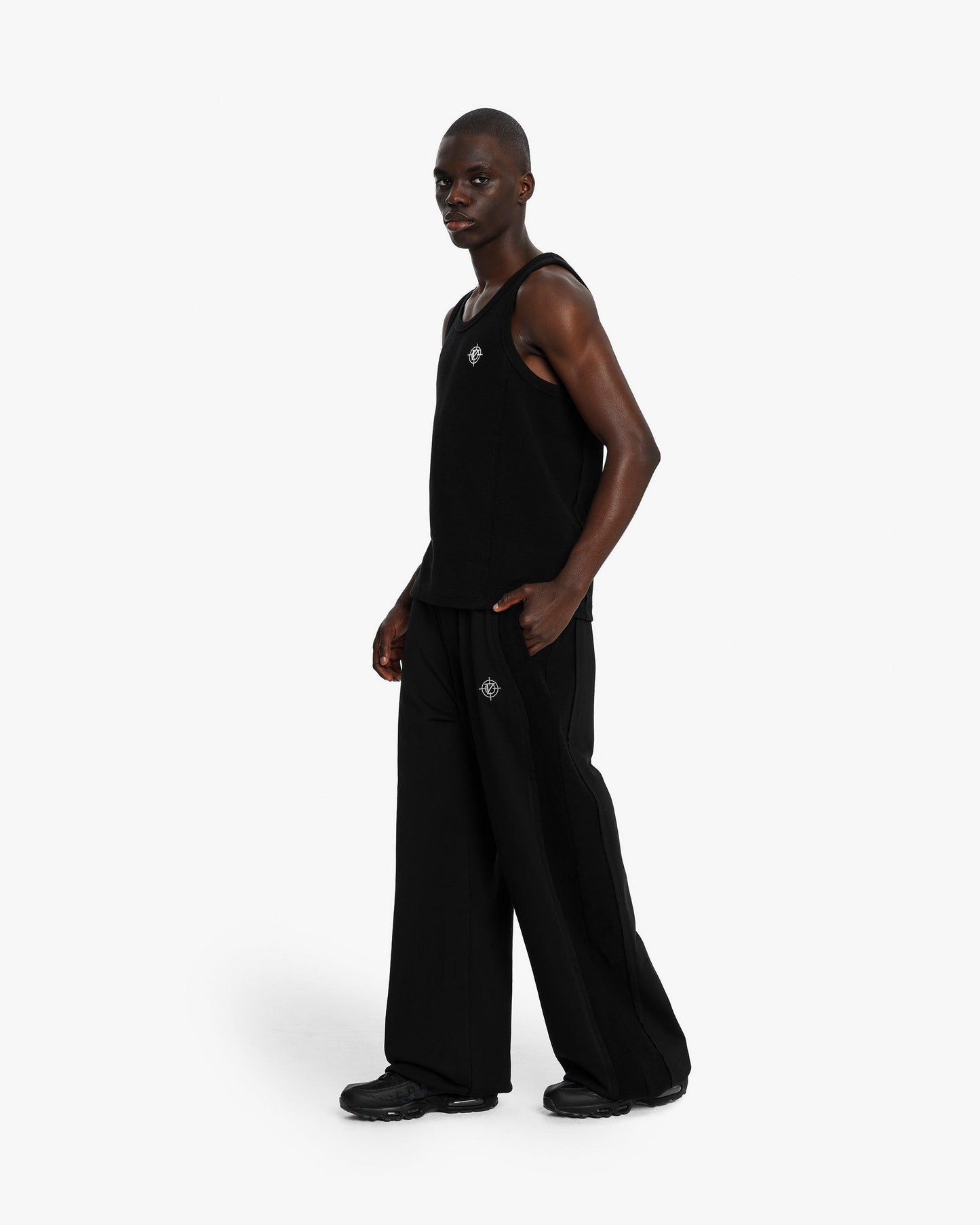 TANKTOP BLACK